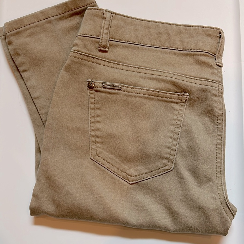Celebrity Pink Jeans ~ SZ 7 ~ Khaki - Low Rise Skinny